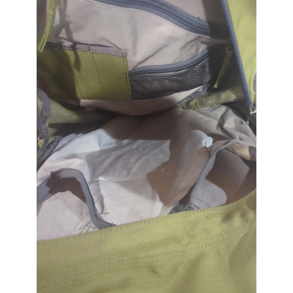 Osprey Hydration Backpack Olive Green Hiking Cycling Daypack No Bladder